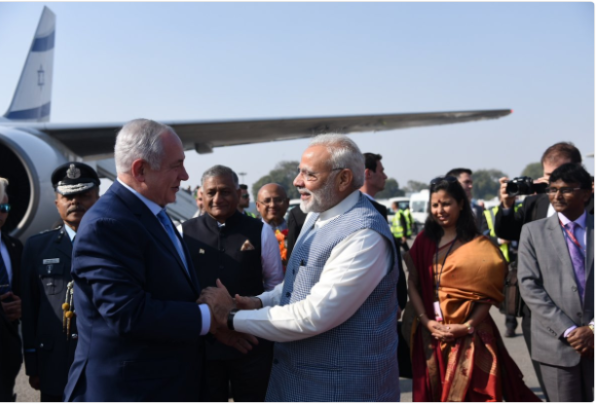 נתניהו נחת; מודי קיבל את פניו: "ברוך הבא להודו"