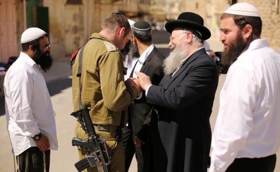 לשכת הרב שמואל אליהו: ליברמן מסית ומשקר במודע