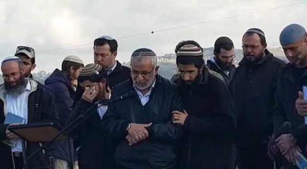 צפו: בקשתו של האב של הרב רזיאל שבח הי"ד