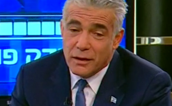 אחת ולתמיד • לפיד מגלה: האם אני מאמין באלוקים?