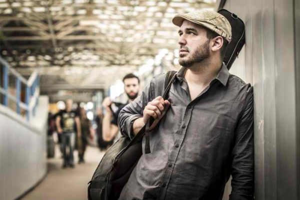 בדרכים אבודות: אורי וייל משיק סינגל כפול• האזינו