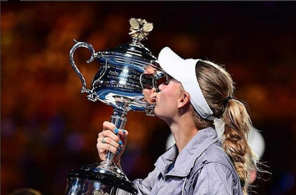 הראשונה לשמה: קרוליין ווזניאקי אלופת אוסטרליה