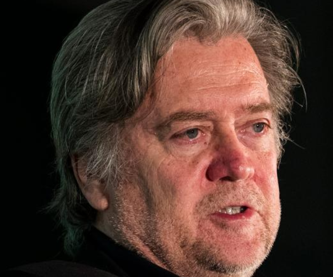 אחרי 4 חודשים: יועצו לשעבר של טראמפ שוחרר מהכלא