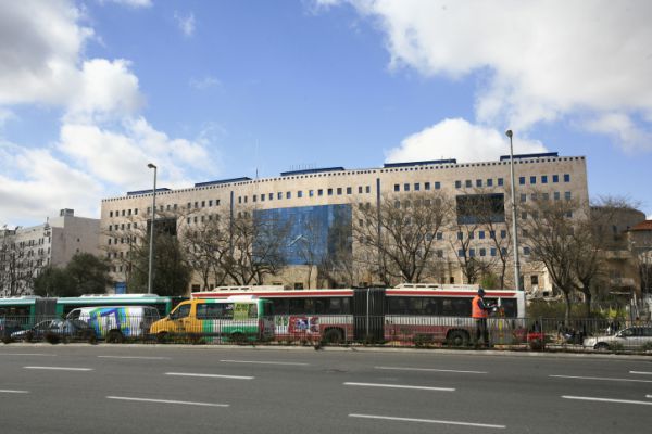 מגמת שיפור בריכוז מזהמי אוויר בתחנה המרכזית בי-ם