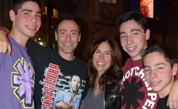 משפחה יהודית נמחקה בהתרסקות מטוס