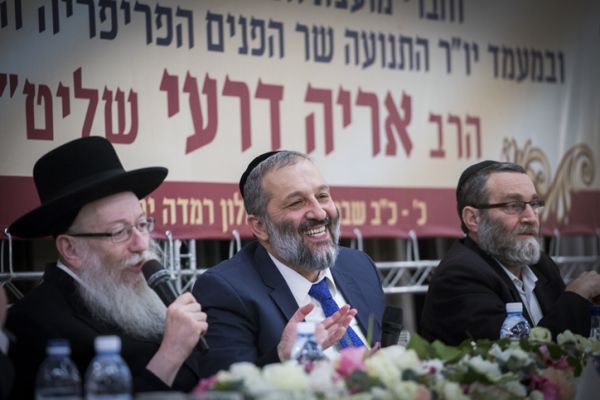 סערת חוק המרכולים: החרדים מתקפלים