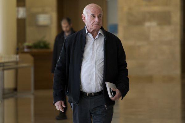 האם פרי הדליף לדרעי מידע על האזנות סתר נגדו?