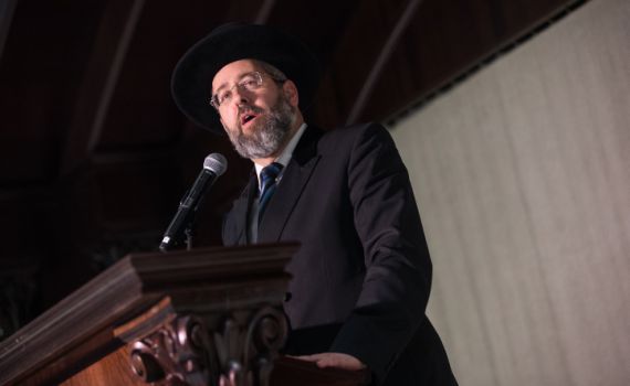 "ואהבת את הגר? מה עם ואהבת את ה' אלוקיך?"