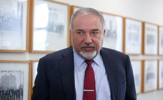 שר ההגנה הרוסי האשים את ליברמן בהפלת המטוס