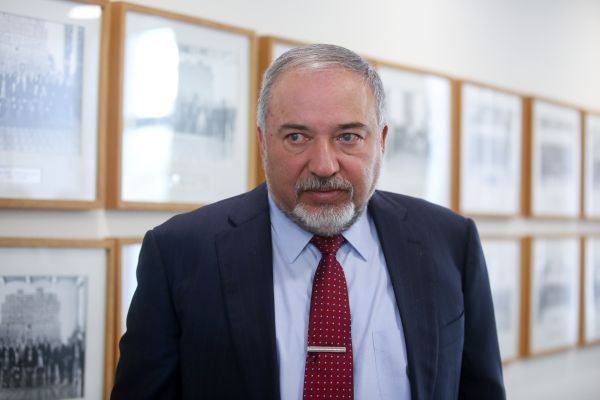 שר ההגנה הרוסי האשים את ליברמן בהפלת המטוס