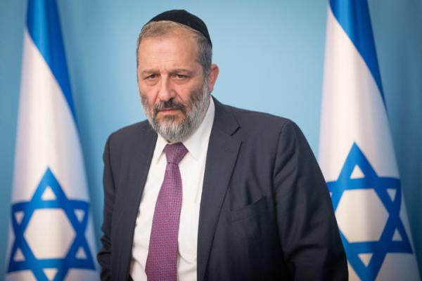 "הייתי קם משבעה כדי להצביע"