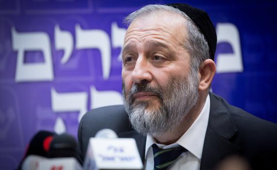 "לא יודע אם אוכל להישאר בממשלה שאינה יהודית"