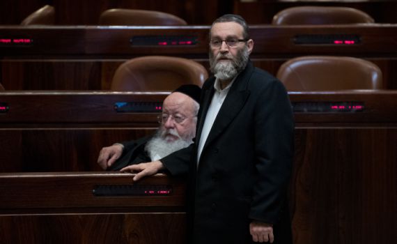 הח"כים מש"ס לגפני: 'חצוף, אנחנו גוי שבת שלך?'