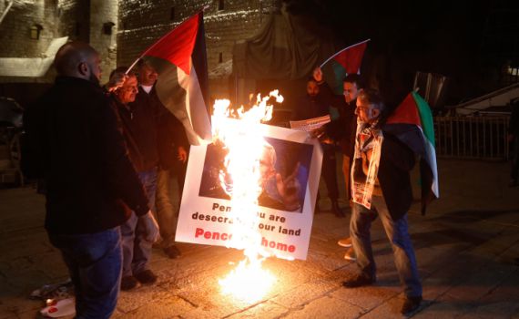 זעם ברשות הפלסטינית בעקבות ביקור פנס בכותל