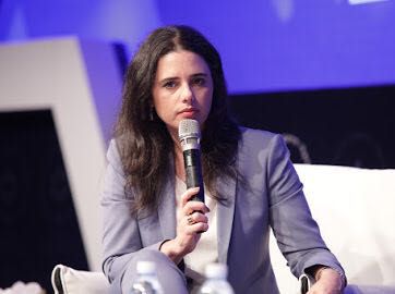 שקד: "האמון בבתי המשפט נחלש בגלל תיקי נתניהו"