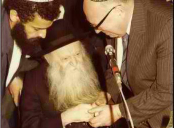 צפו: הסיפור האהוב עלי מילדותו של הרב צבי יהודה