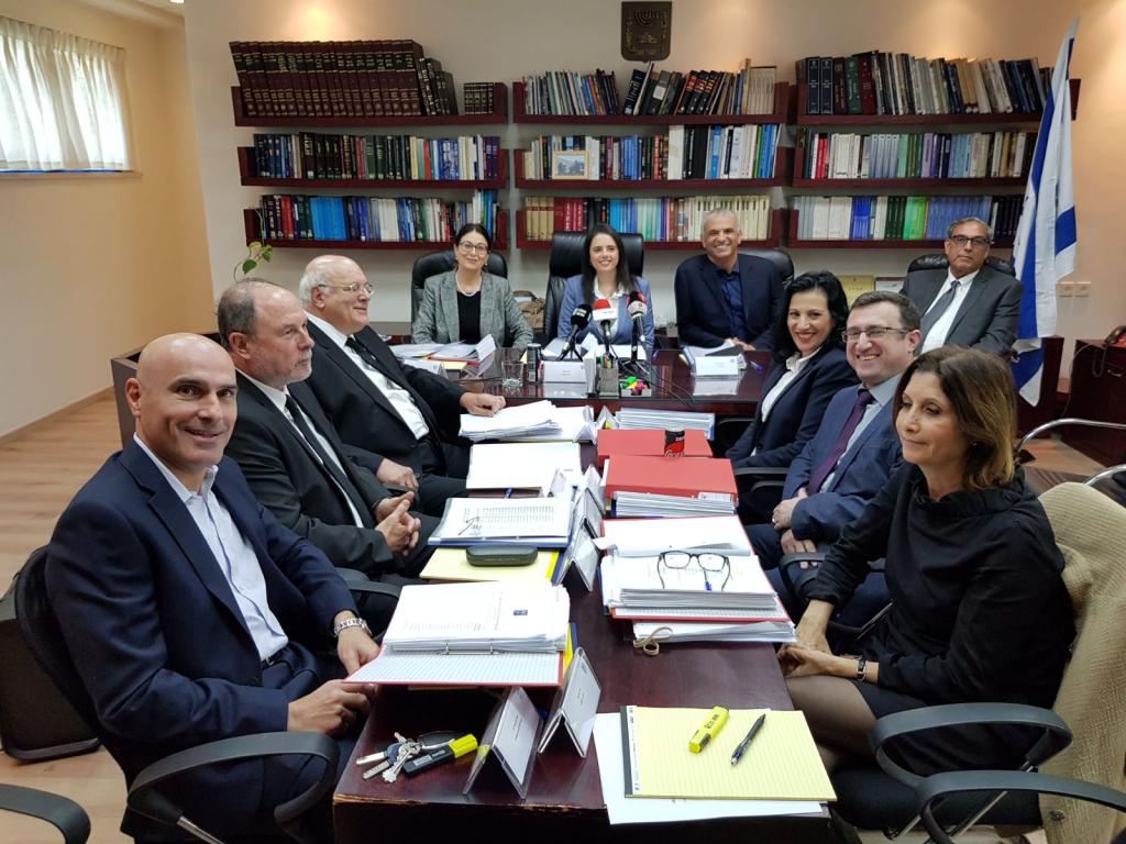 ה'דיל' נסגר: המועמדים של שקד ייבחרו לעליון?