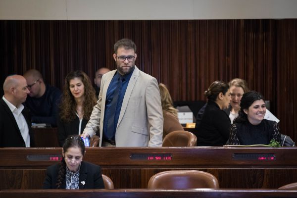 חזן חושף בסרוגים: אקים מליאה אלטרנטיבית בכנסת
