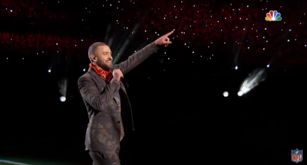 במקום טימברלייק: הזמר החסידי שכיכב בסופרבול