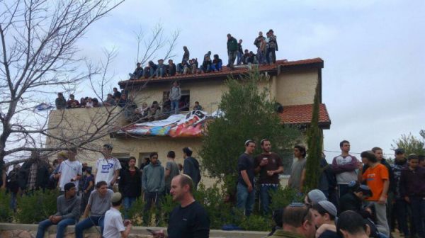 הפינוי בעפרה: שמונה כתבי אישום נגד מפגינים