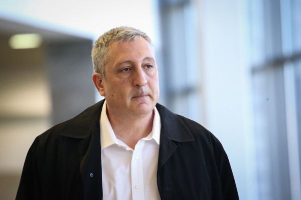 ההקלטות חשפו את היועץ: "אם צריך משהו תגיד"