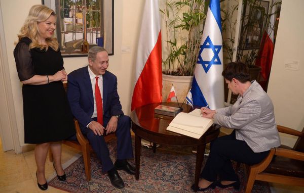 משרד החוץ מגיב: "מתנגדים בתוקף לחוק הפולני"