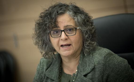 מכה אנושה לגנץ: הח"כית הערביה בהצהרה דרמטית