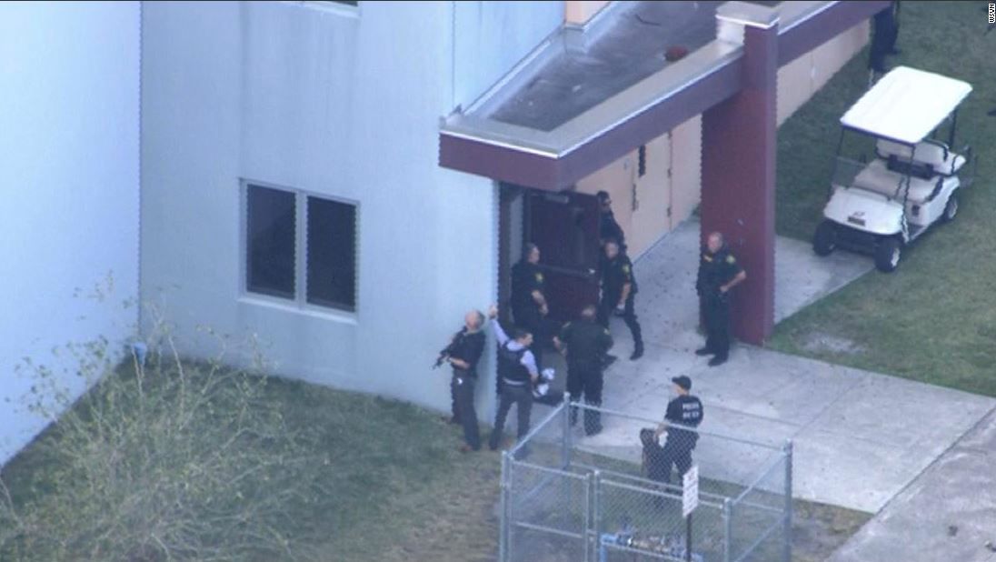 בין נפגעי הטבח בפלורידה: לפחות 4 תלמידים יהודים