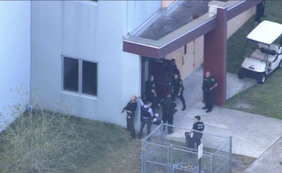 בין נפגעי הטבח בפלורידה: לפחות 4 תלמידים יהודים