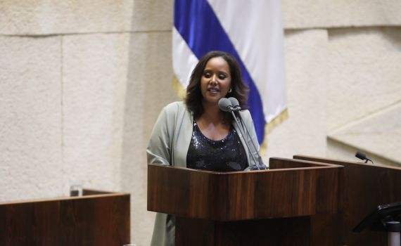 ישנה-חדשה: ח"כ תמנו שטה הצהירה אמונים בכנסת