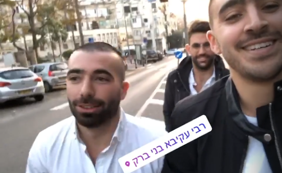 הרשת סוערת: עומר אדם חילל שבת בבני ברק?