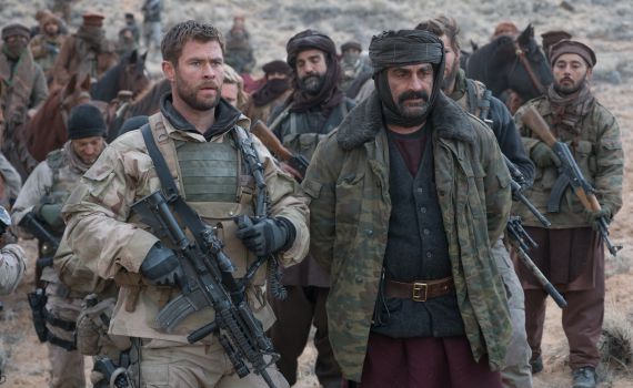 12 לוחמים• סרט בינוני המבוסס על סיפור גדול