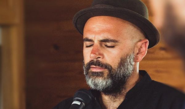 קול חדש במוזיקה: רוני משה בסינגל בכורה •האזינו