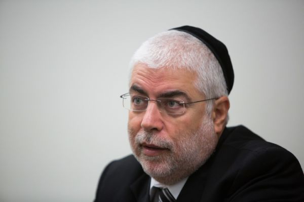 עד המדינה נגד בניזרי מגלה: "הוא חף מפשע"