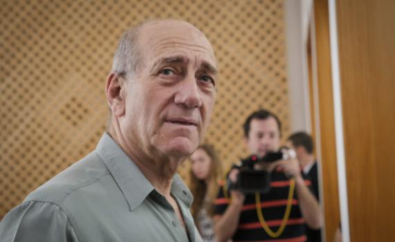 אולמרט: "מספר הנפגעים בעזה מעציב ומצער"