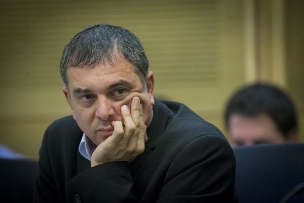 עד מדינה: הפרקליטות בעד, הרמב"ם נגד/ שו"ת