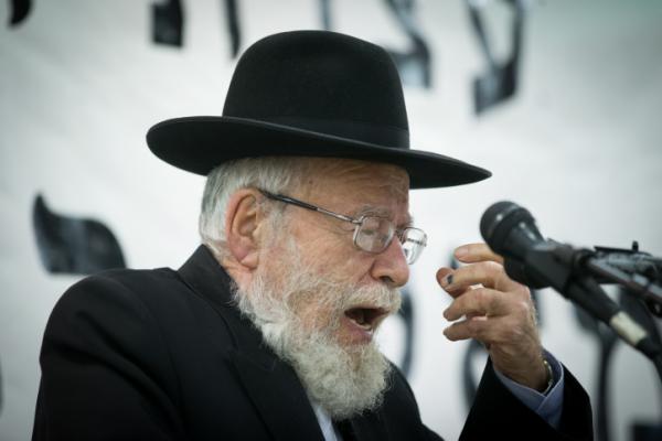 "הספר של הרבנים סתיו- כניעת ההלכה להלכי הזמן"