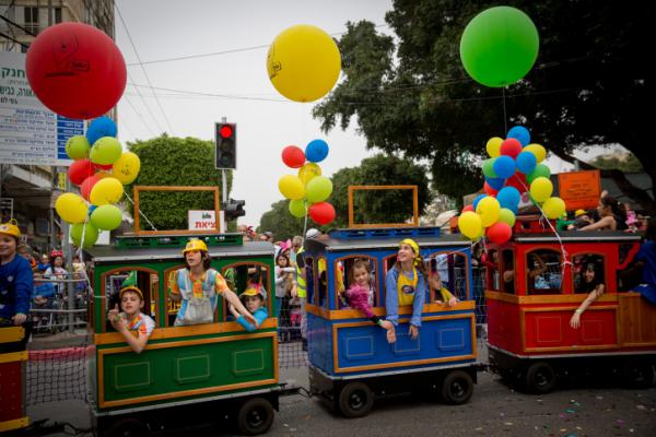 האטרקציה הכי שמחה בכל פרס ומדי בפורים ובשושן