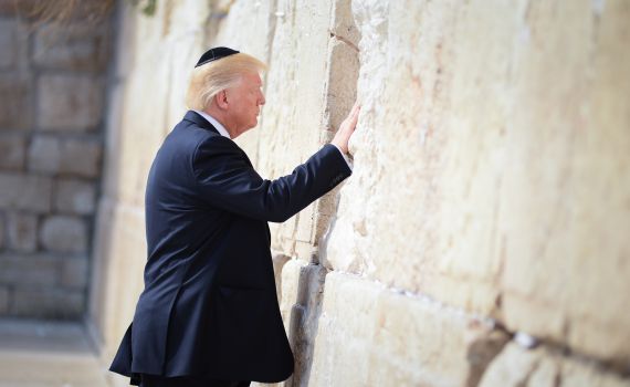 מעביר את השגרירות לירושלים ביום העצמאות