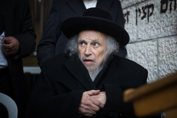 הפוליטיקאי הסרוג היחיד שספד לרב אויערבך