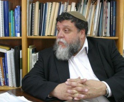 "אנחנו רגילים להיות שק החבטות של הרבנות"