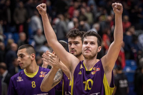 מכבי ת"א עלתה בקושי; חולון הדיחה את ירושלים