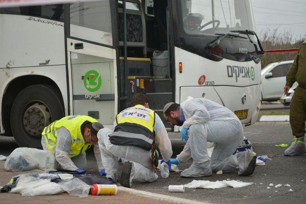 'תעצרו את הדימום': השיחה למד"א מזירת הפיגוע.האזינו