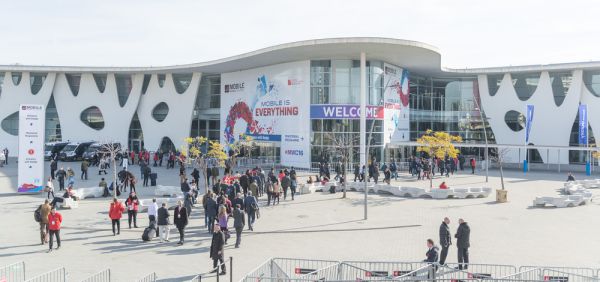 הערב זה מתחיל: מה צפוי בכנס הסלולר הגדול בעולם?