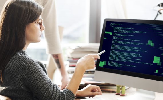 במשרד העבודה מקדמים נשים להייטק? לא ביו"ש