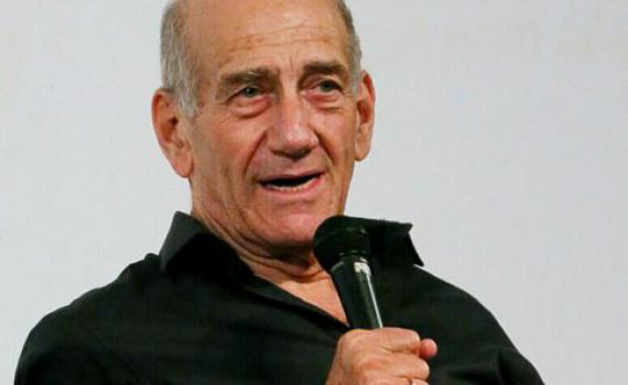 מחאה נגד אולמרט: "ראוי ששופטים יבטלו הגעתם"