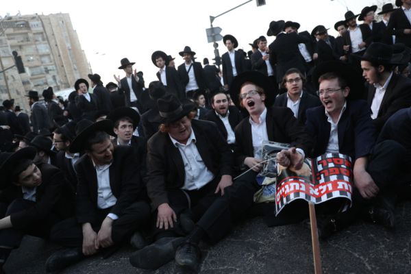 הפגנות החרדים הקיצונים חזרו: הכניסה לבירה נחסמה