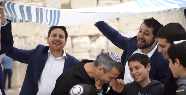 צפו: "המלאך הגואל" בגרסת אקפלה מיוחדת