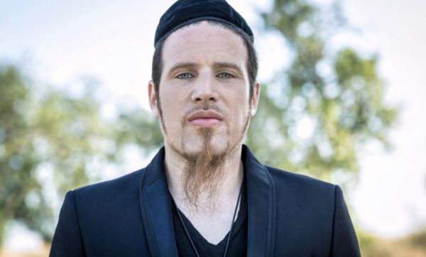 "ער ללא ירח": בוצר בסינגל חדש• צפו