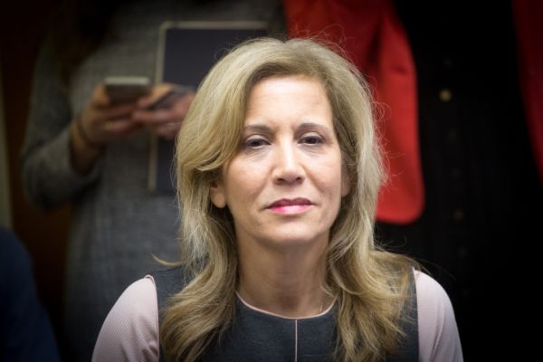 הצעת החוק שתצמצם את חילול השבת אושרה בוועדה